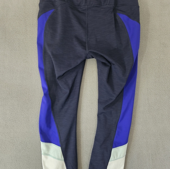 Athleta Athletic Womens Crop Leggings Capris Small S Blue Colorblock Pockets - Picture 7 of 9